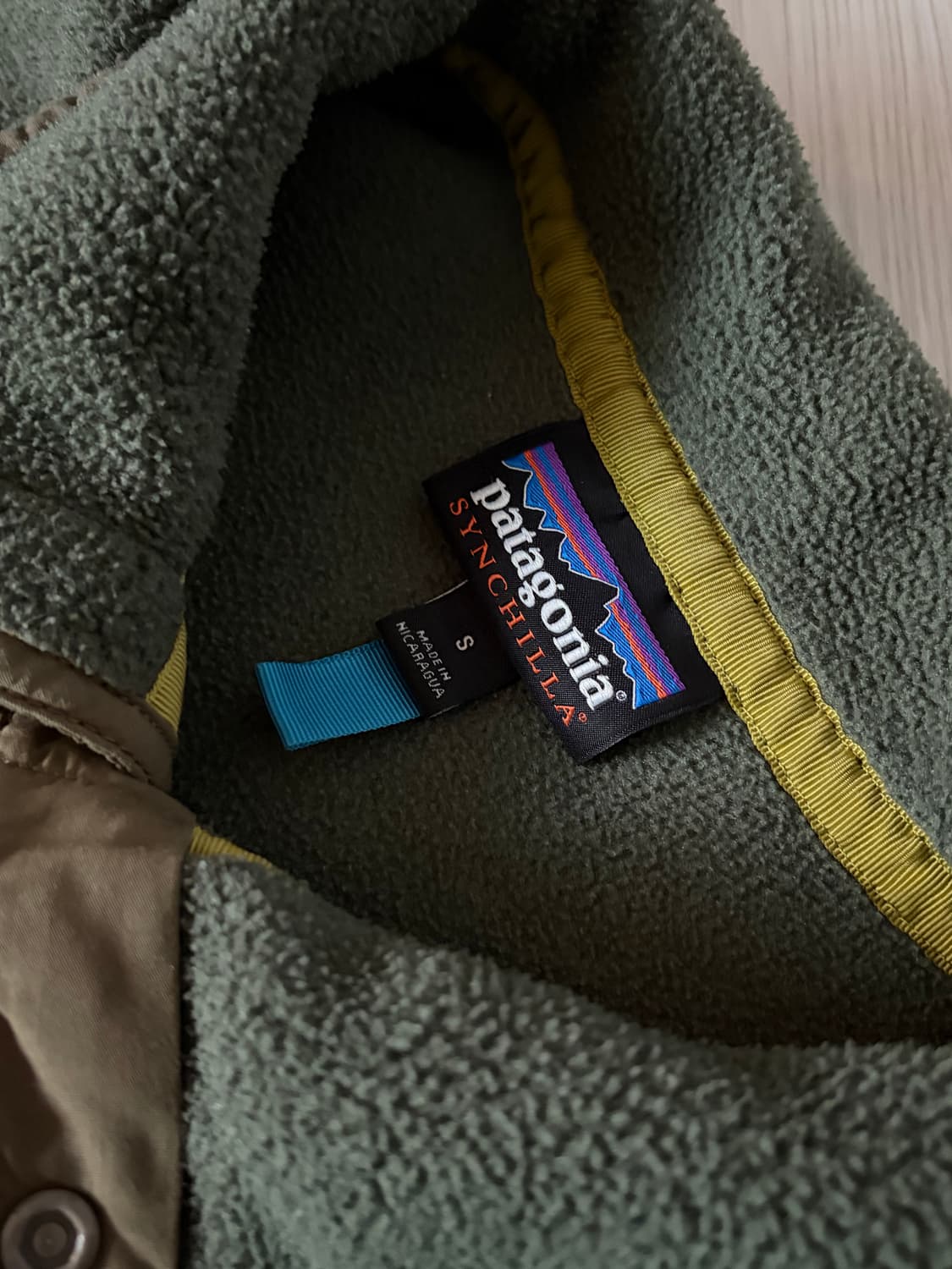 파타고니아 신칠라 인더스트리얼 카키 그린 상품이미지3