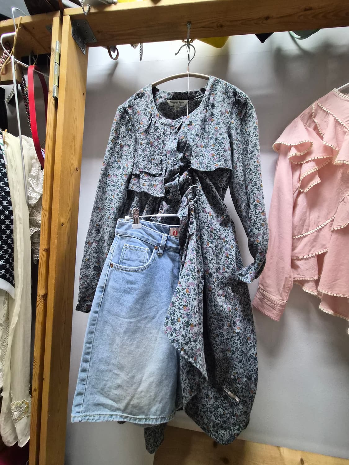 써스데이아일랜드 셔링 원피스 상품이미지7