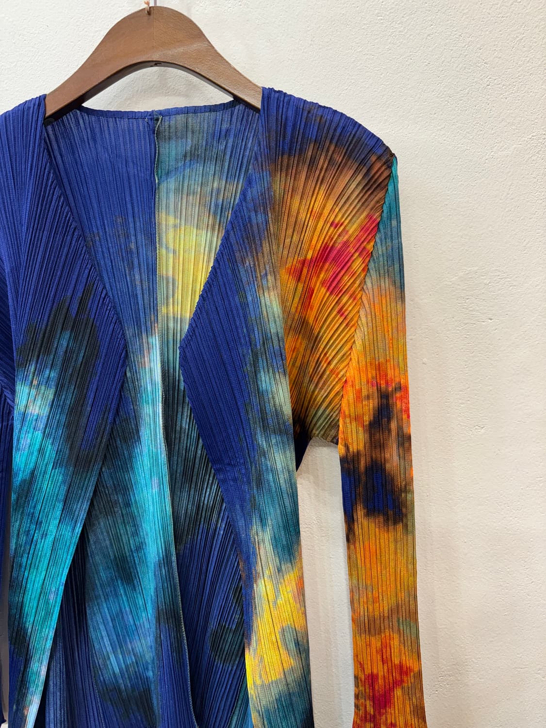 플리츠플리즈 가디건 상품이미지5