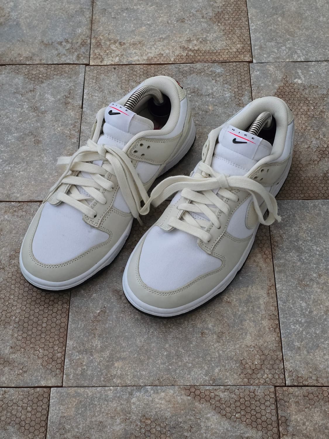 (240)나이키 덩크 로우 lx 코코넛 밀크 스니커즈 상품이미지1