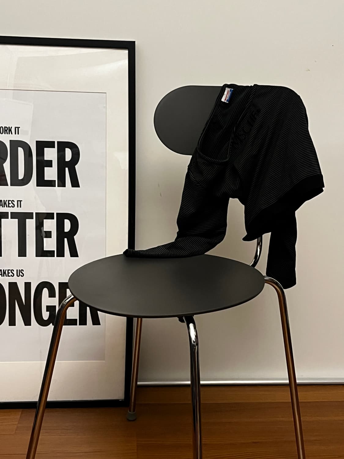 Mischief 미스치프 크롭탑 상품이미지1