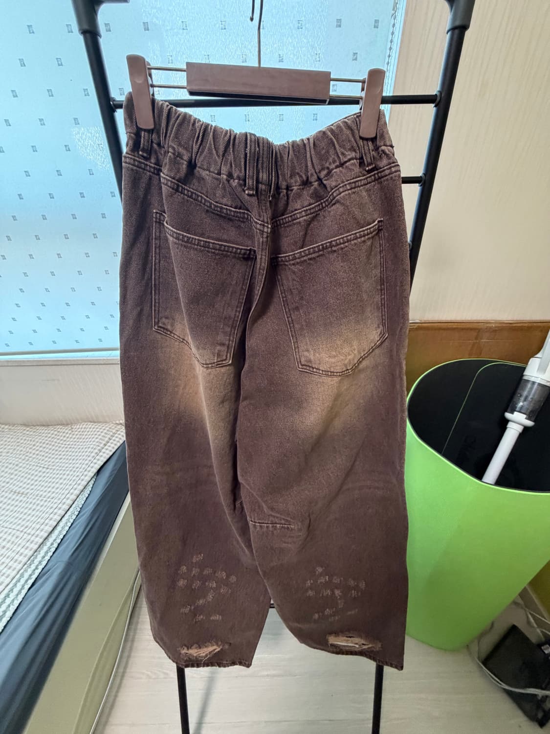 데미지 브라운 데님 팬츠데미지 브라운 데님 팬츠 상품이미지4