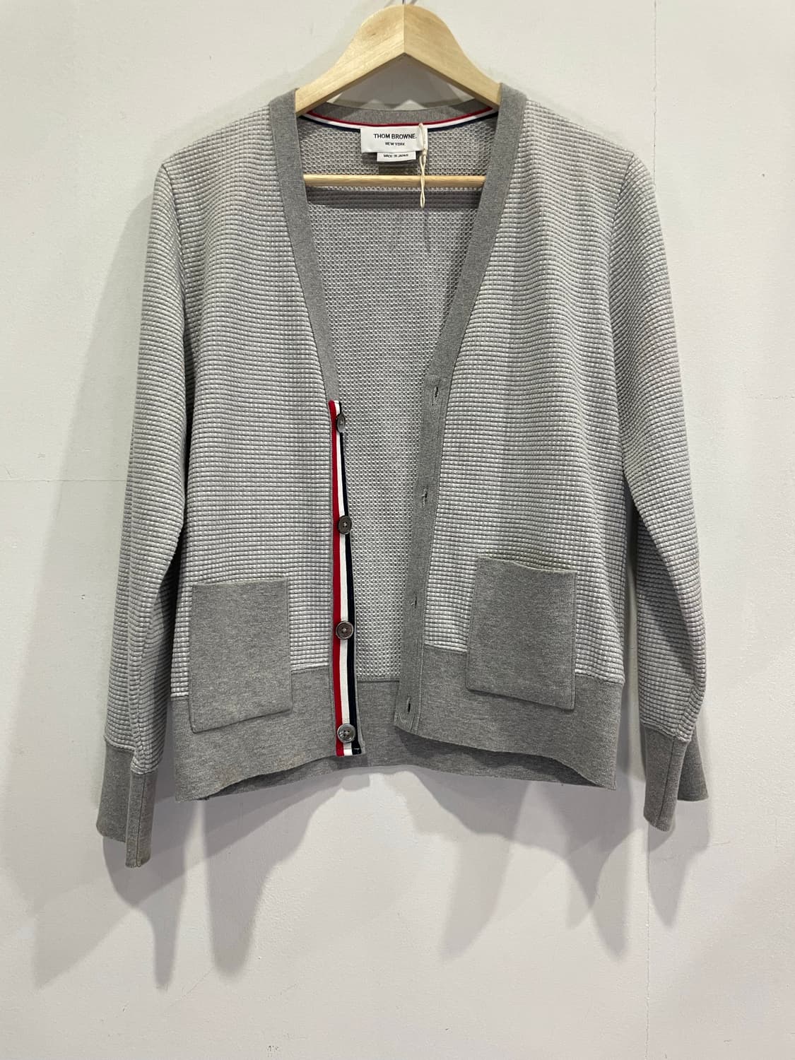 톰브라운 남성 가디건 그레이 정품 0 상품이미지1