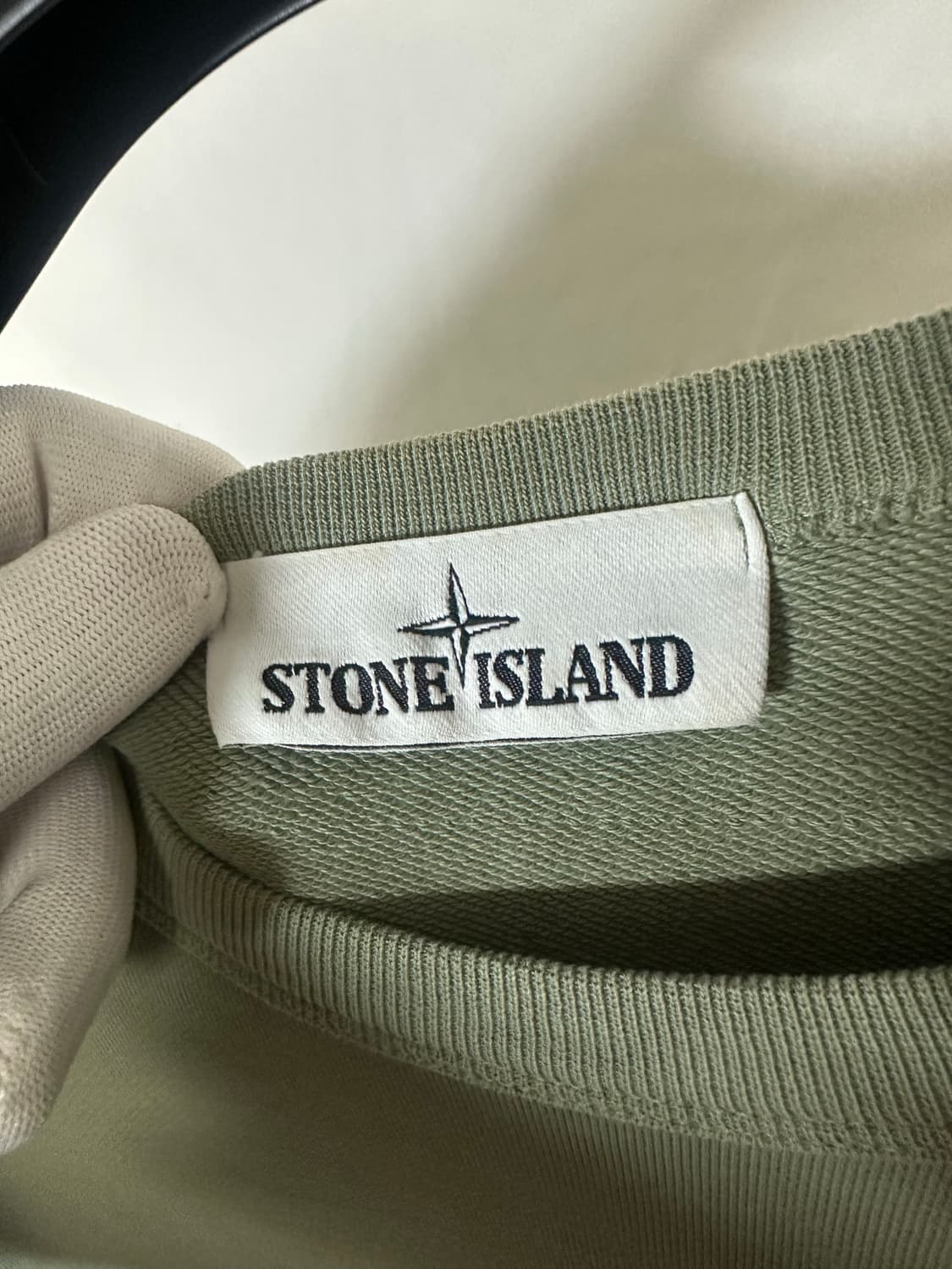 스톤아일랜드 맨투맨 라이트 카키  (XL) 상품이미지3