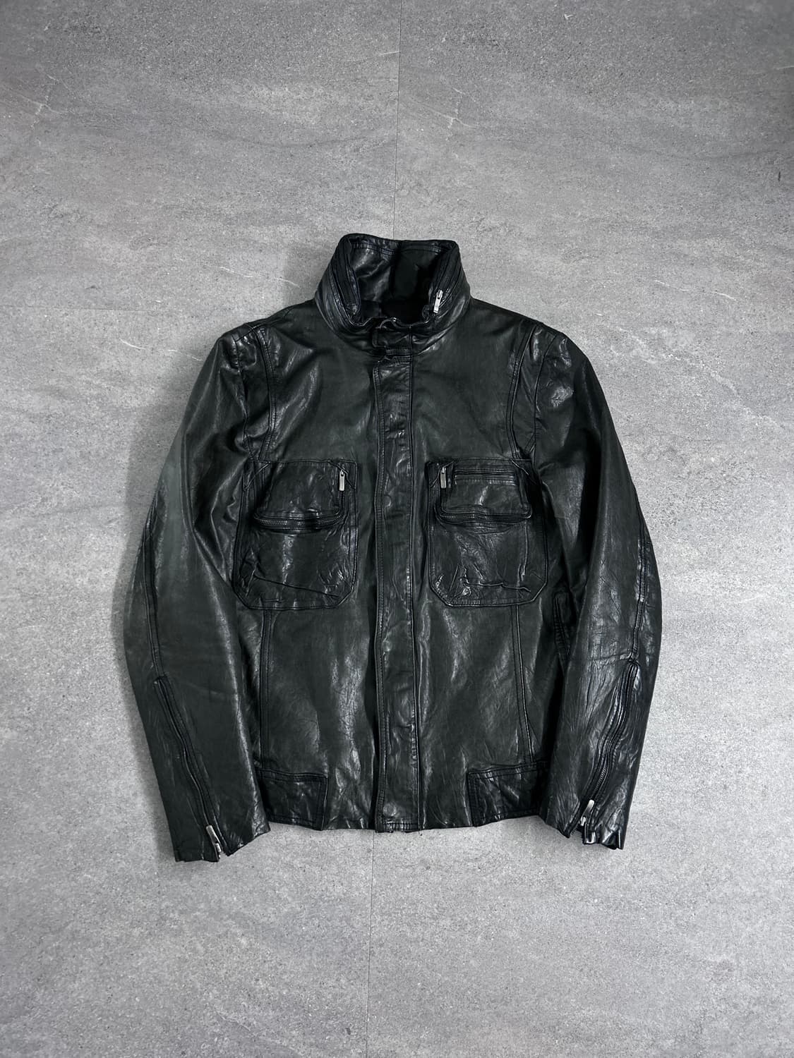 솔리드 옴므 3D 더블 포켓 레더 자켓 (히든 후디) 상품이미지3