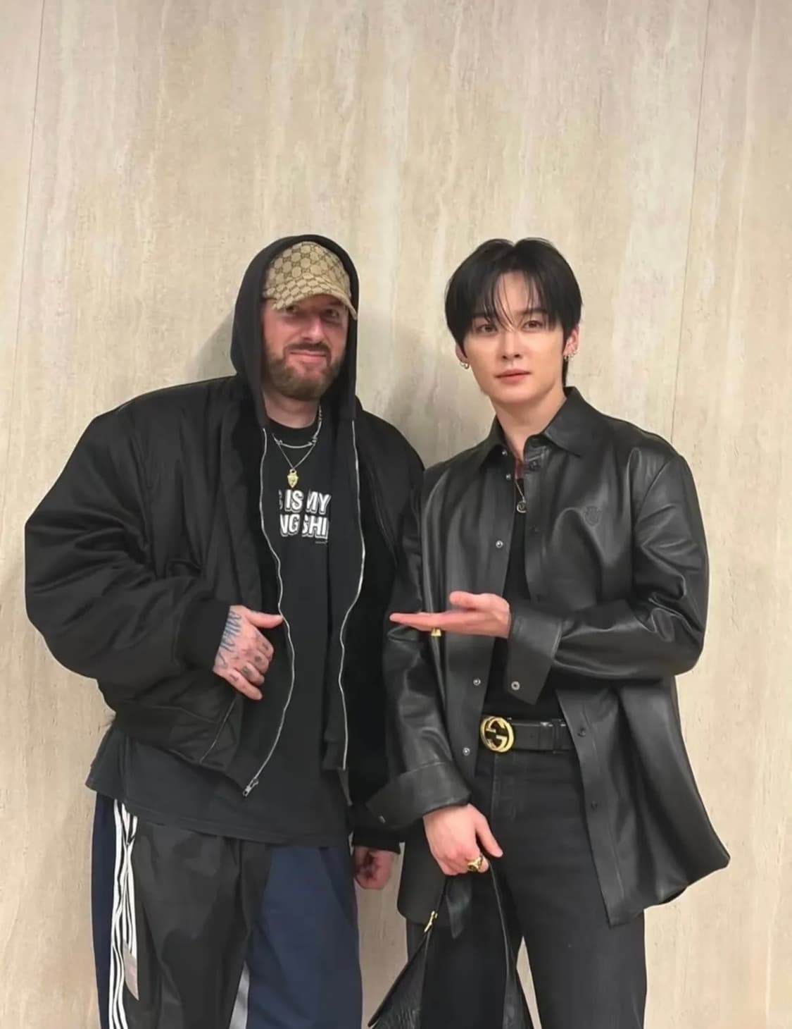 발렌시아가 후디드 봄버 34 상품이미지2