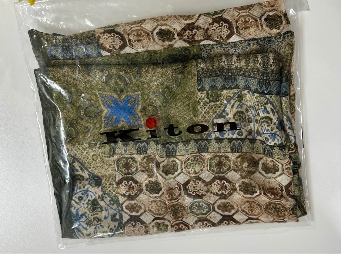 키톤 올리브 그린 새생품 캐시미어 실크 울 스카프 머플러 상품이미지2
