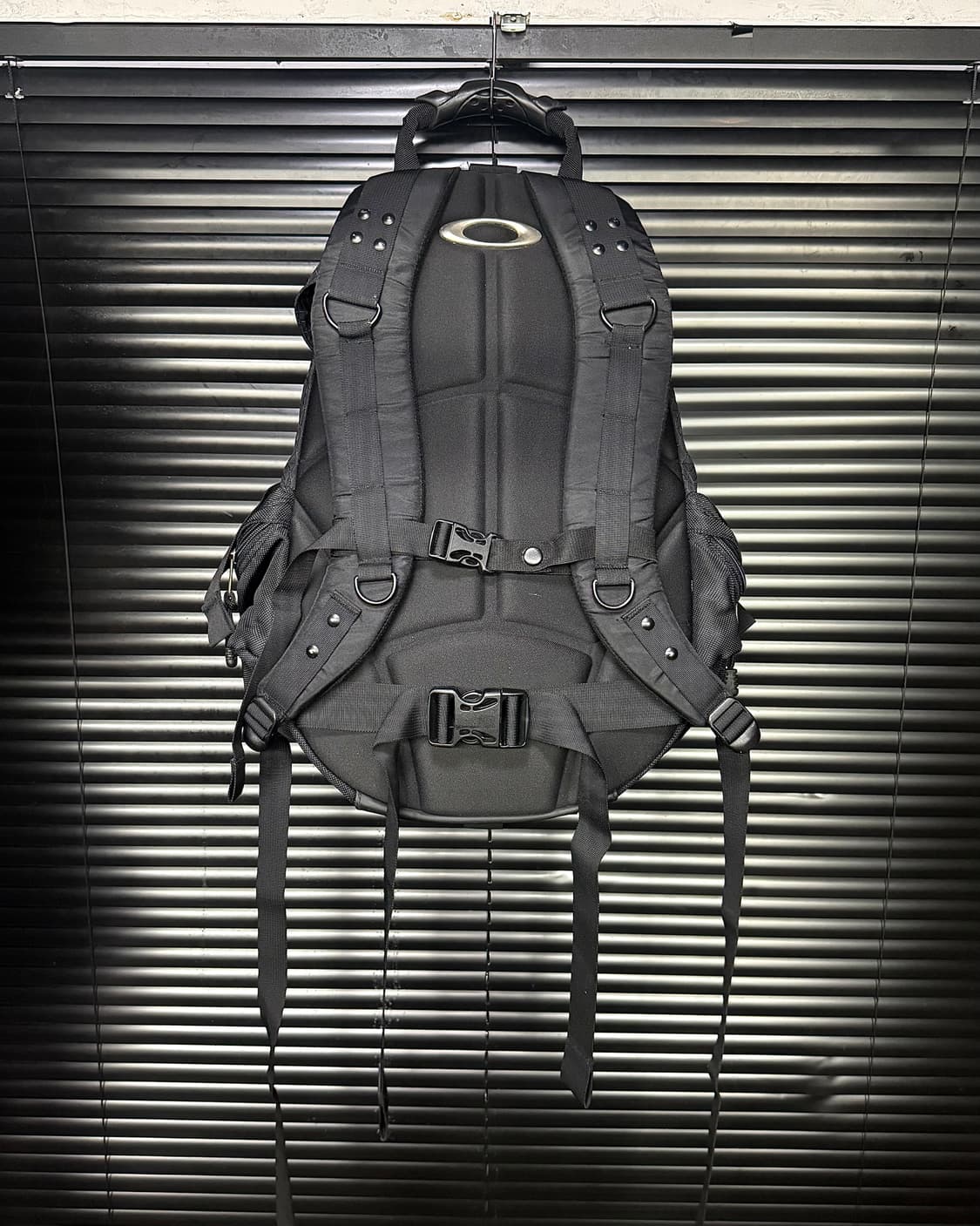 오클리 아이콘 블랙 검정 고프코어 백팩 가방 모터사이클 자전거 펑크 학교 상품이미지5