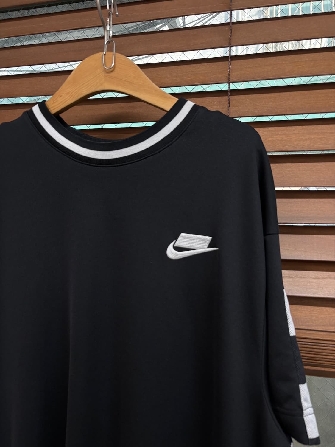 Nike 나이키 NSW 백그리드 기능성 티셔츠 상품이미지3
