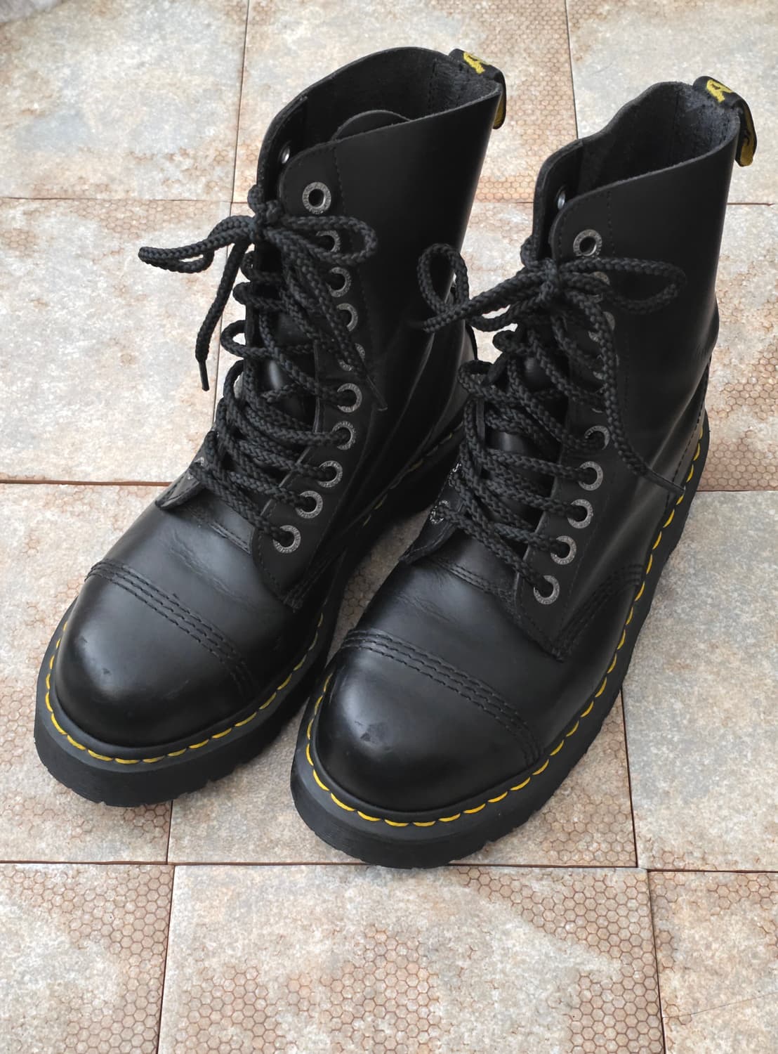 (250)닥터마틴 8761 bxb 10홀 부츠 상품이미지1