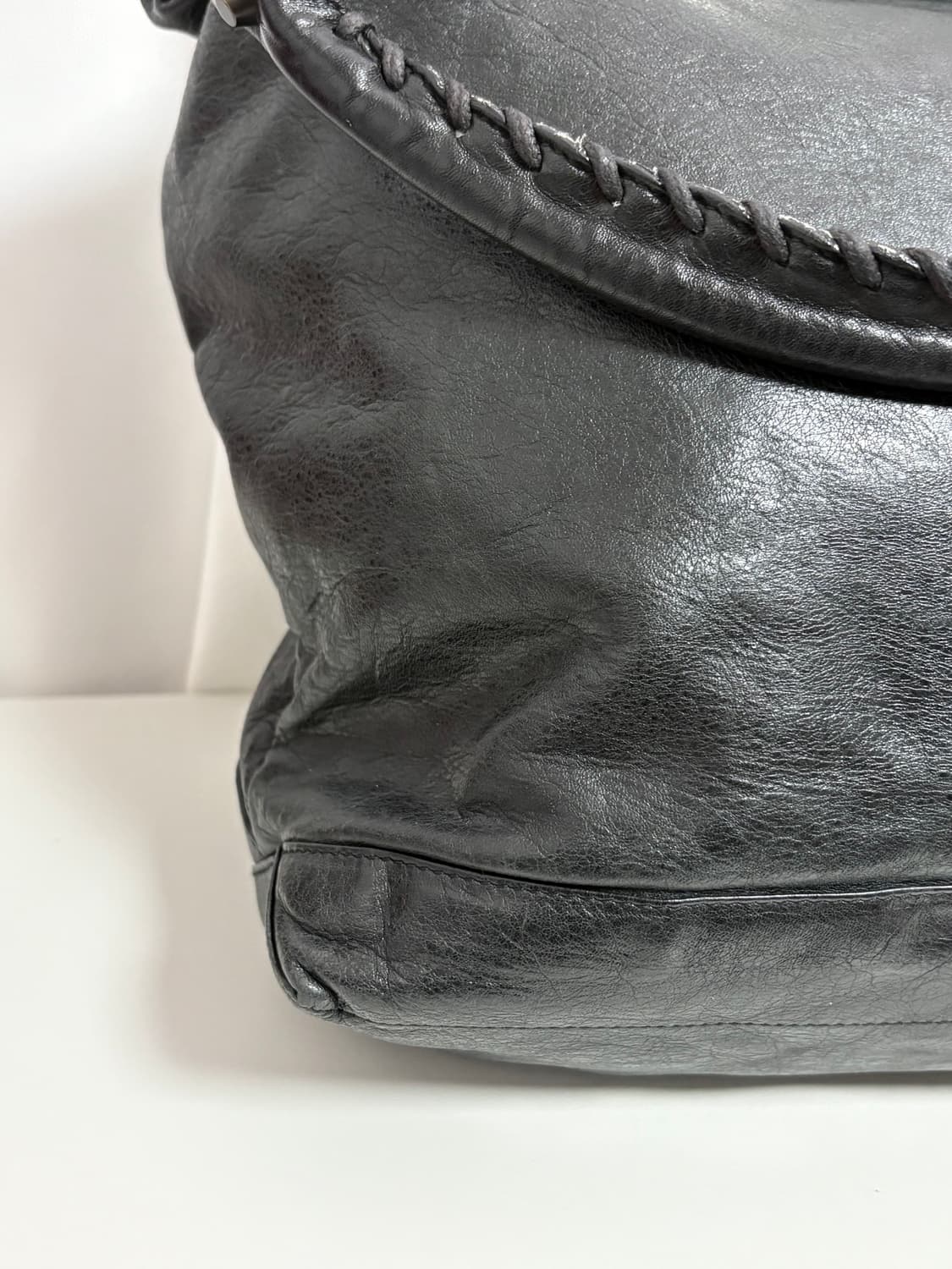 발렌시아가 데이 모터백 블랙 상품이미지6