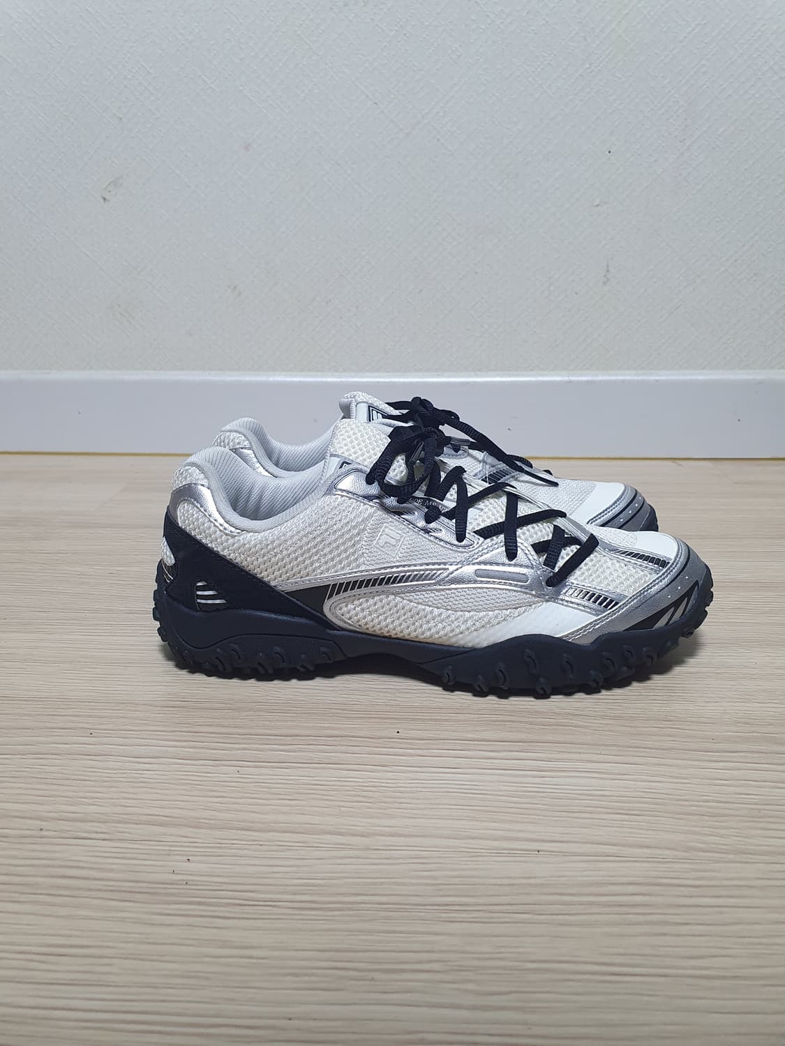 휠라 에샤페 실버문 운동화 260 상품이미지1