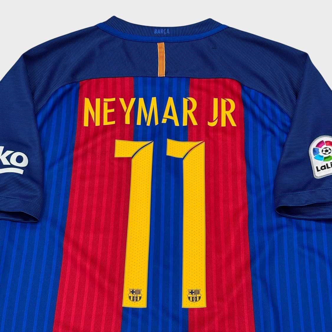 16-17 바르셀로나 홈 No.11 네이마르 상품이미지7