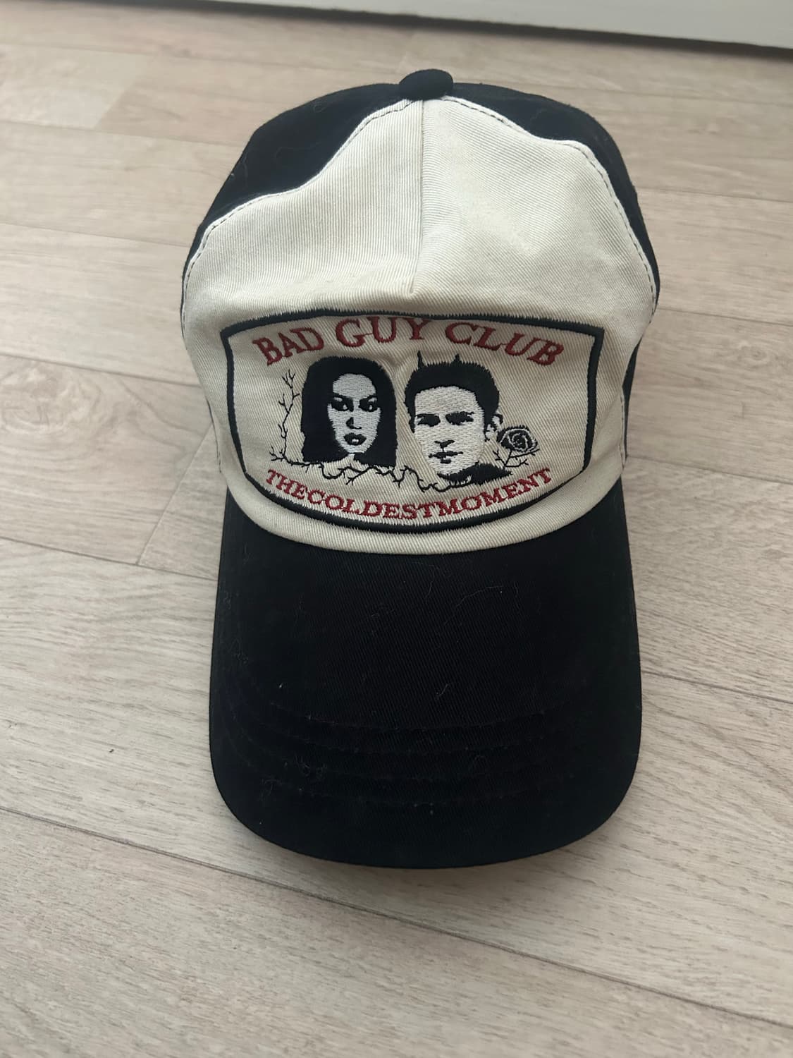 더콜디스트모먼트 볼캡 상품이미지1