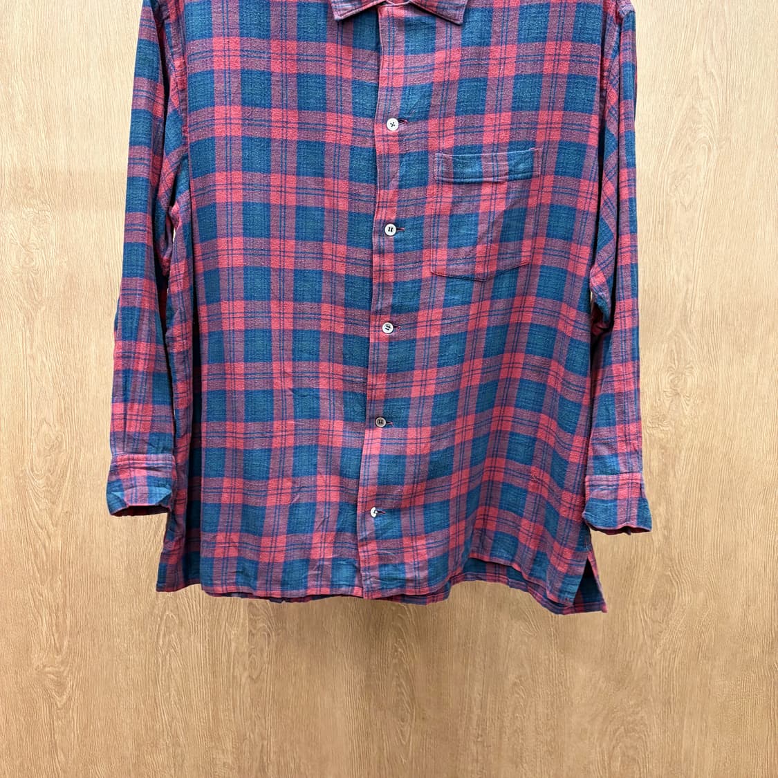 요지 야마모토 카라넥 긴팔 셔츠 일자 체크 패턴 스몰 포켓 디테일 레드 상품이미지5