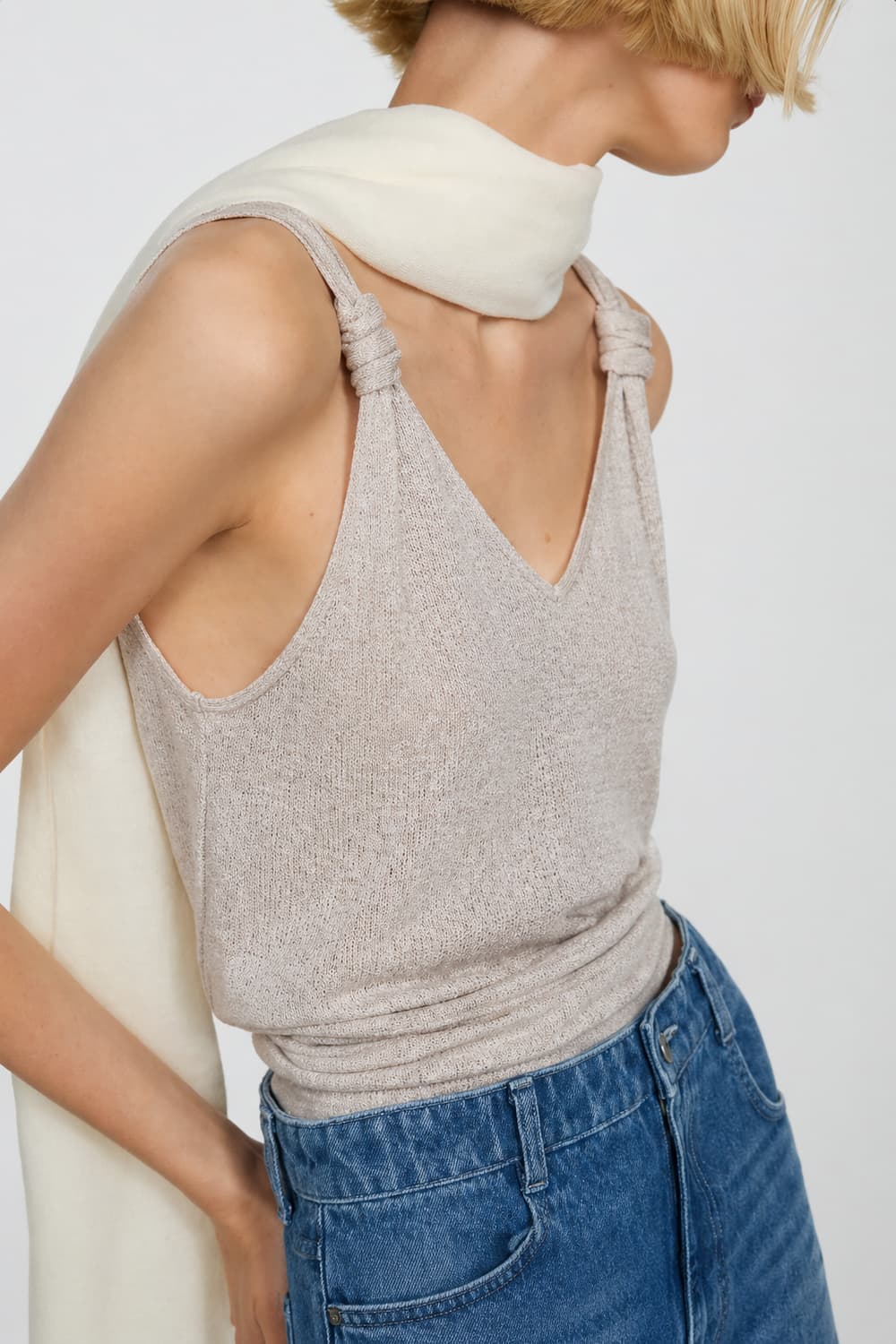 M (상태최상) MNG 망고 린넨 니트 나시 베이지 브이넥 상품이미지1