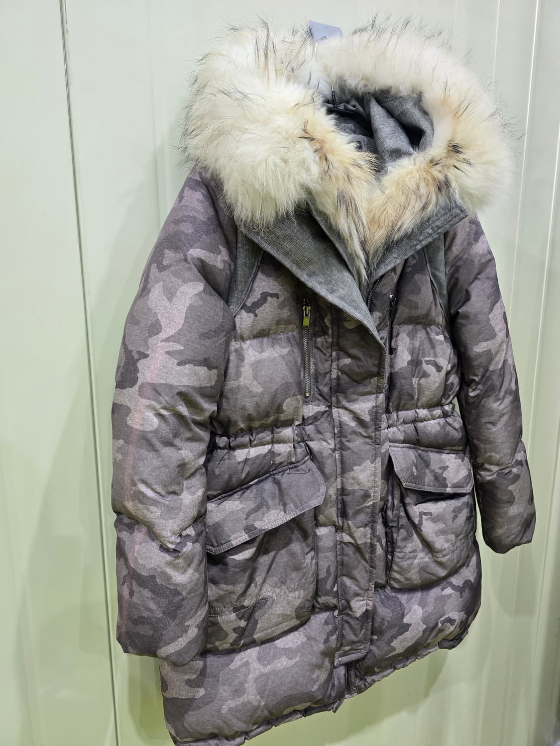 베네통 오리털 패딩 라쿤퍼(66) 상품이미지7