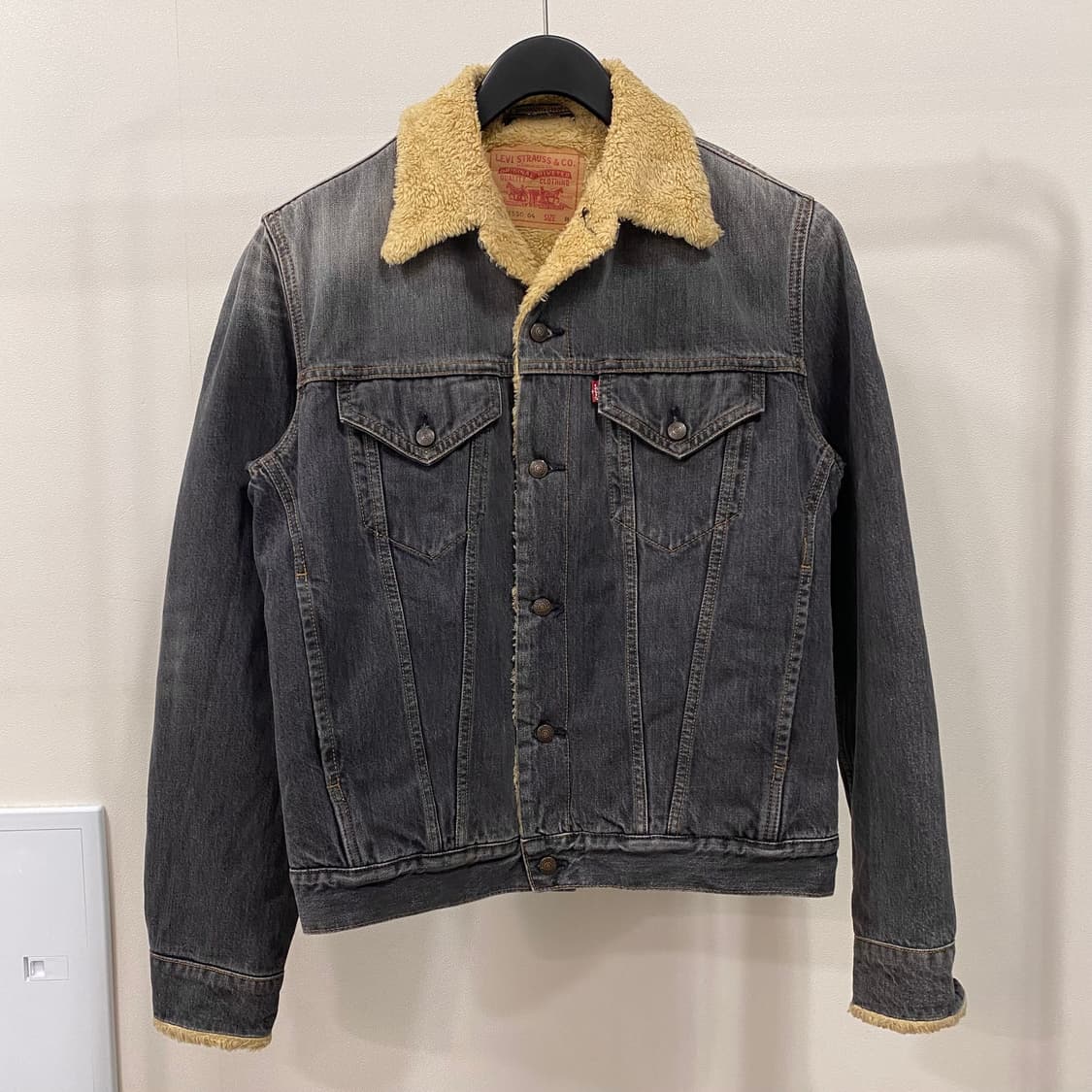 리바이스 흑청 쉐르파 트러커 데님 자켓 상품이미지1