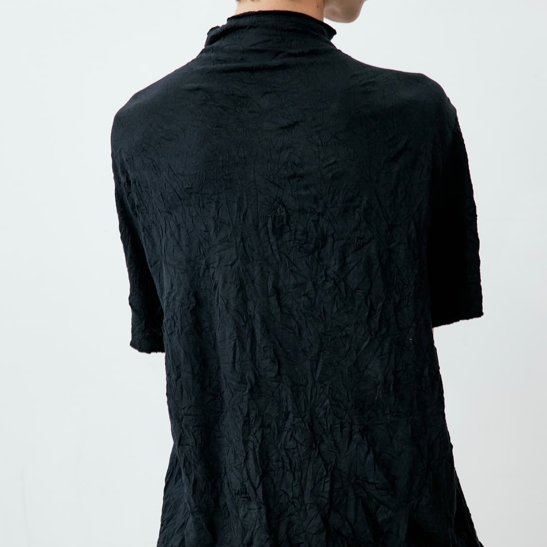  Creased Mock-neck H/S T-shirt Black 상품이미지4