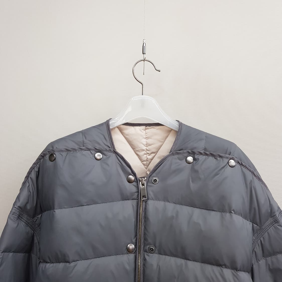 한섬 시스템 오버핏 라운드 다운 패딩 82-94-160사이즈 상품이미지7