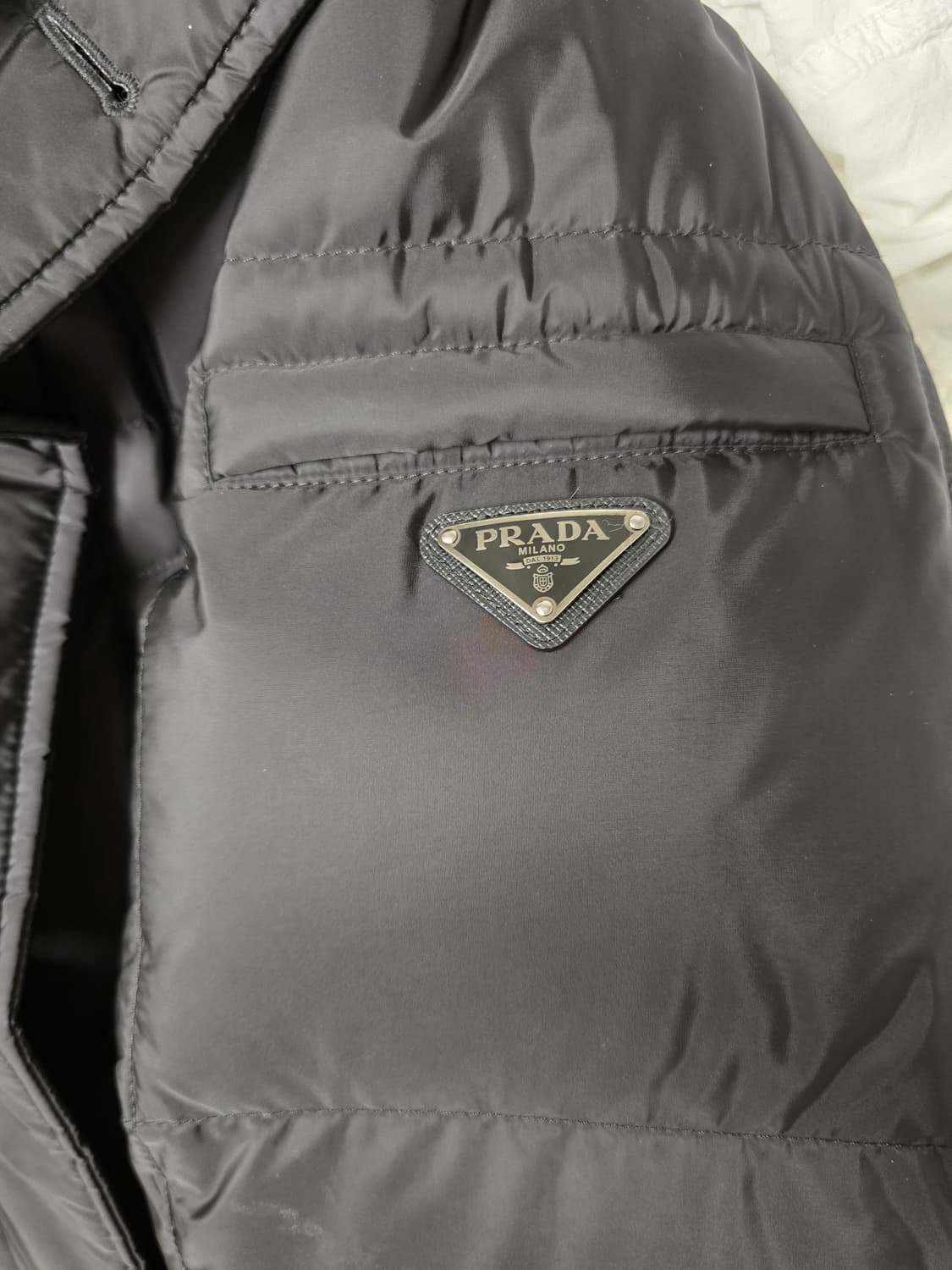 프라다 구스다운 후드 패딩 M 상품이미지5