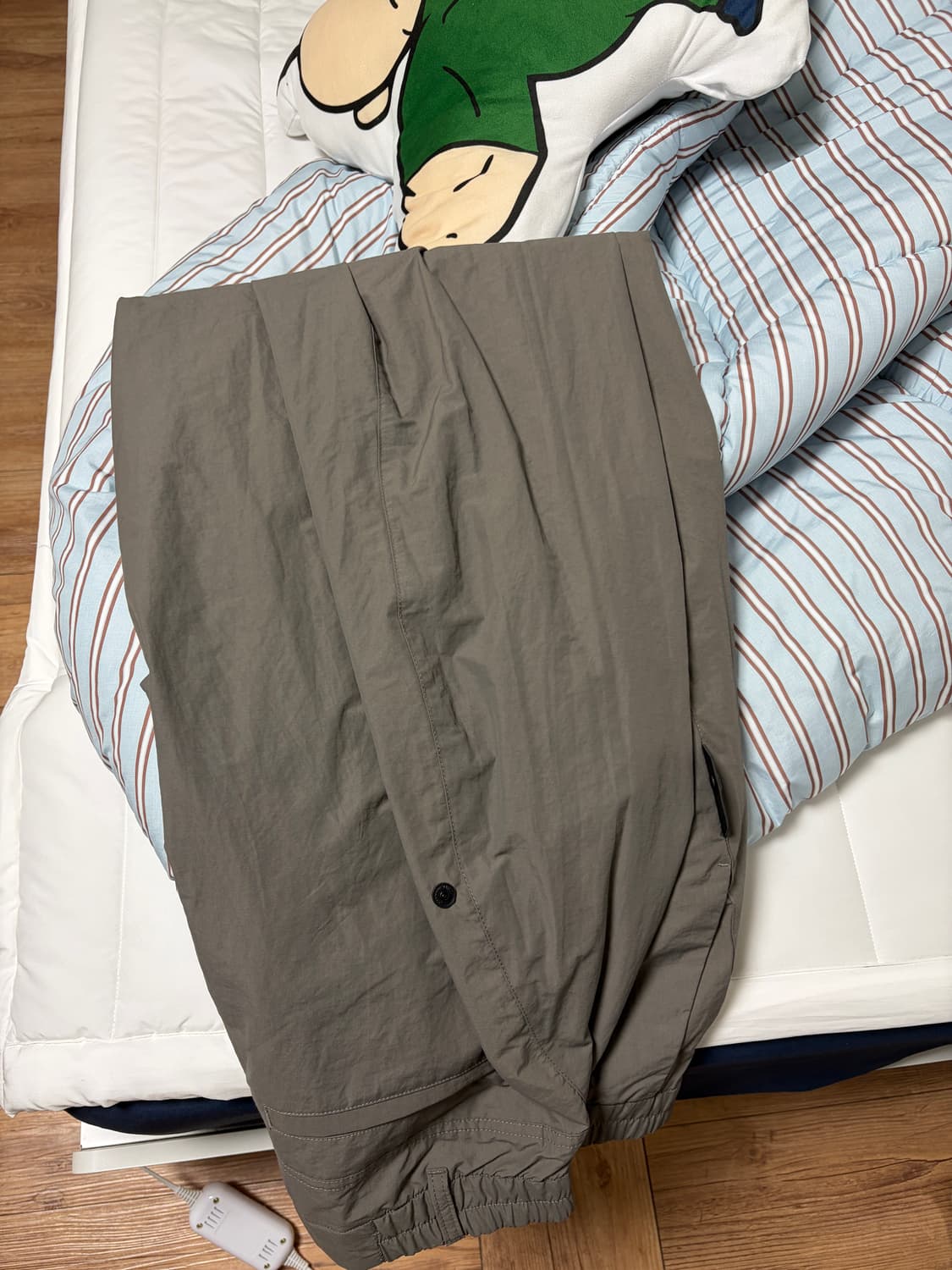 산산기어 사이드 스냅 팬츠 머드 카키 상품이미지2