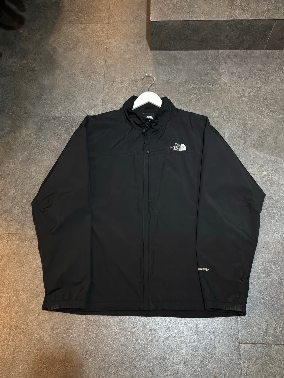 노스페이스 윈드스토퍼 바람막이 블랙 110사이즈 상품이미지2