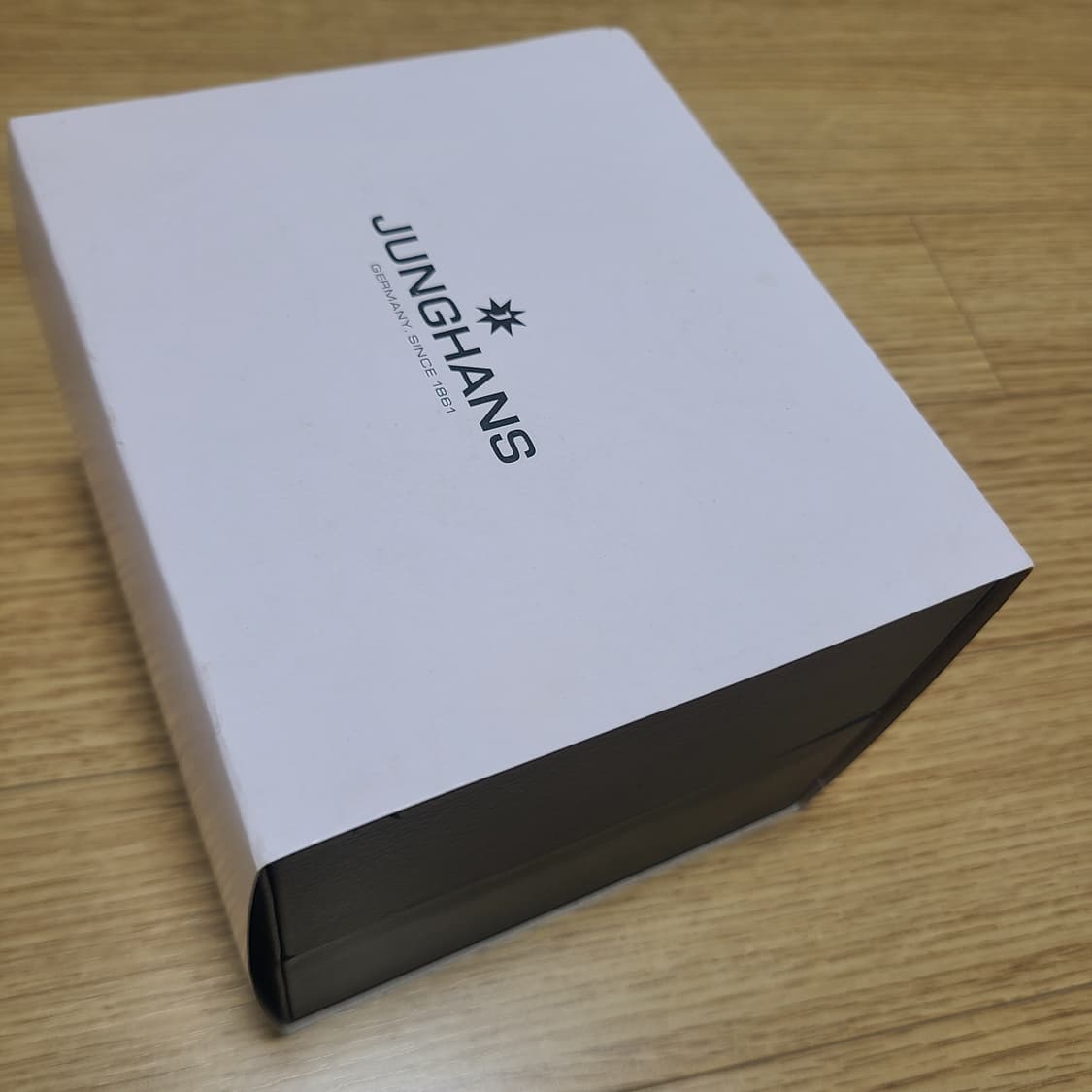 융한스 막스빌 클래식 바우하우스 수동시계 상품이미지10