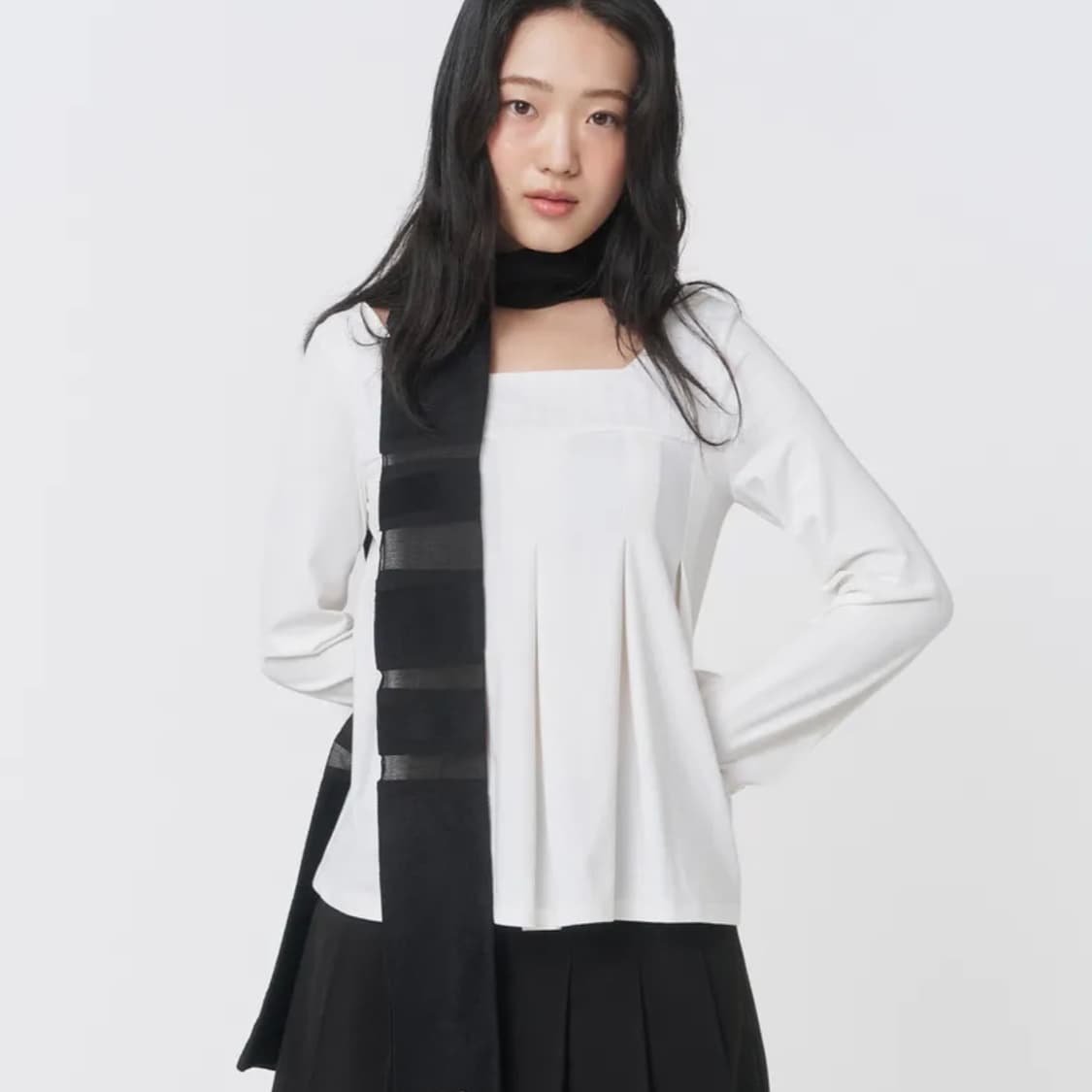 Accordion pleats top WHITE 상품이미지1