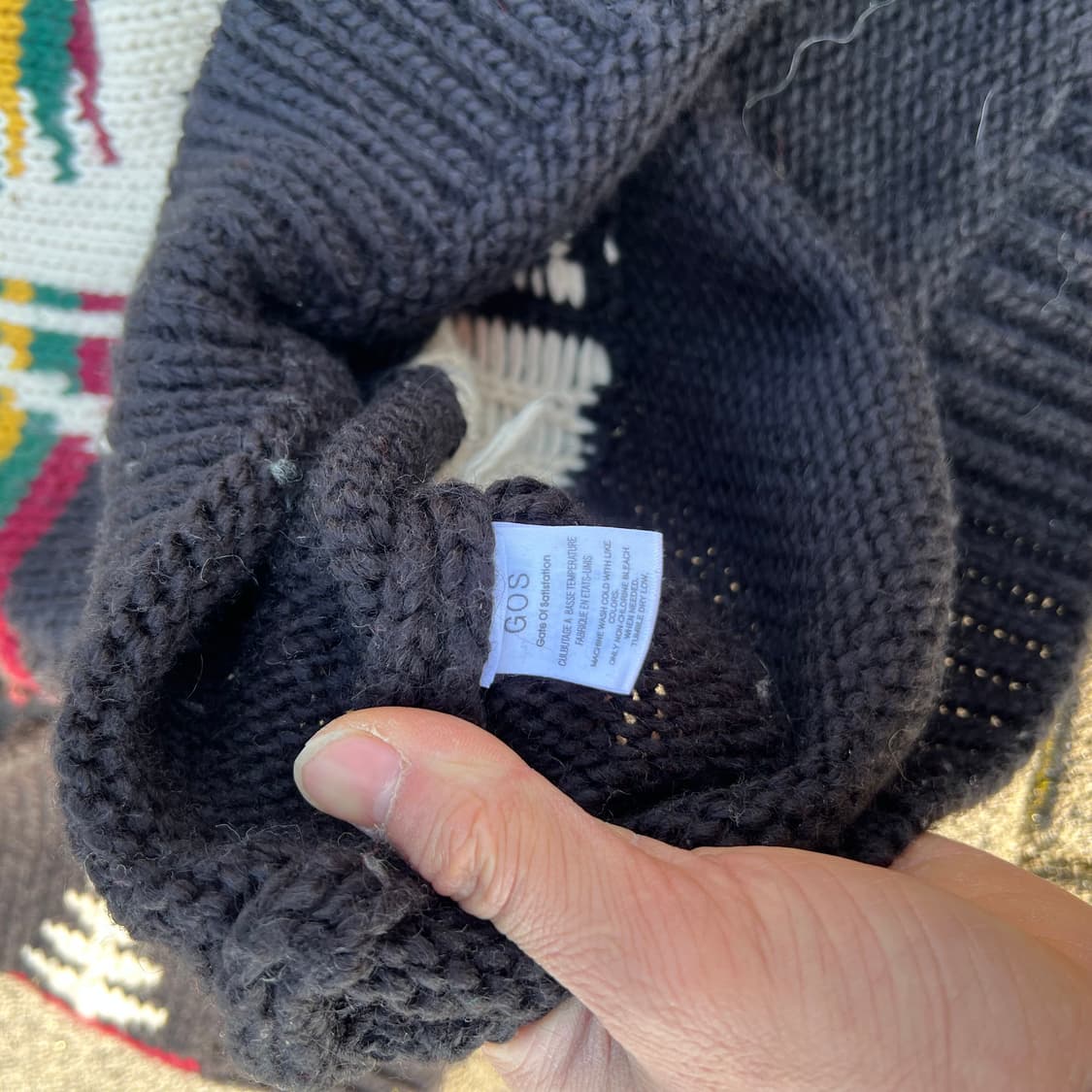 Sweater with Native American patterns 상품이미지4