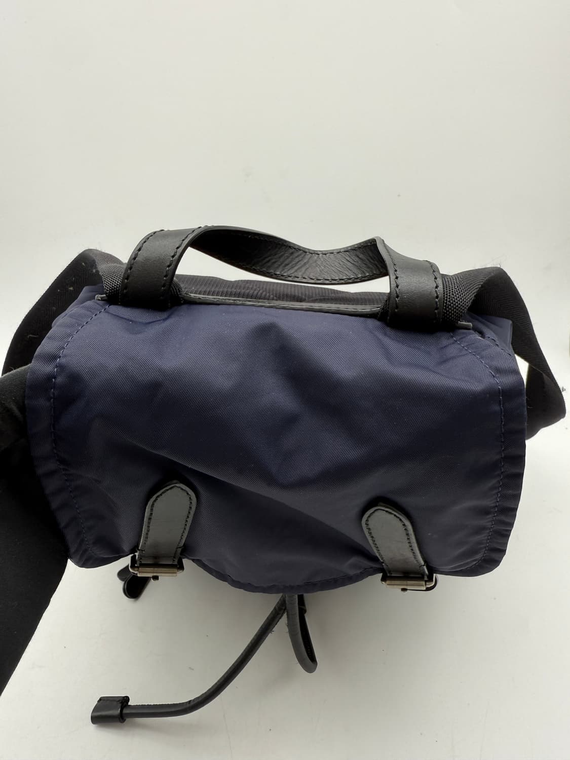 버버리 네이비 나일론 럭색 백팩 상품이미지4