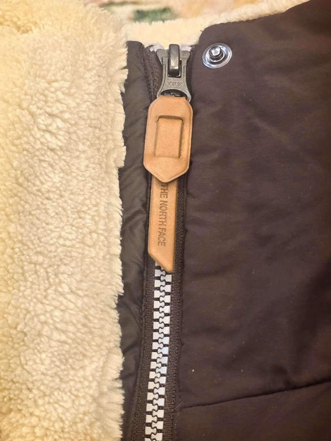 노스페이스 여성용 브라운 롱 다운 패딩 상품이미지4