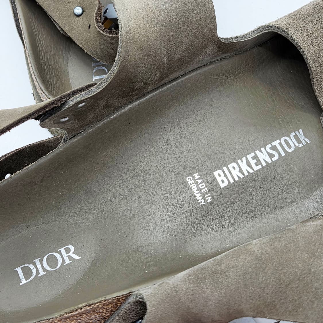  디올 x 버켄스탁 밀라노 샌들 카키 누벅 카프스킨 (43)  상품이미지5