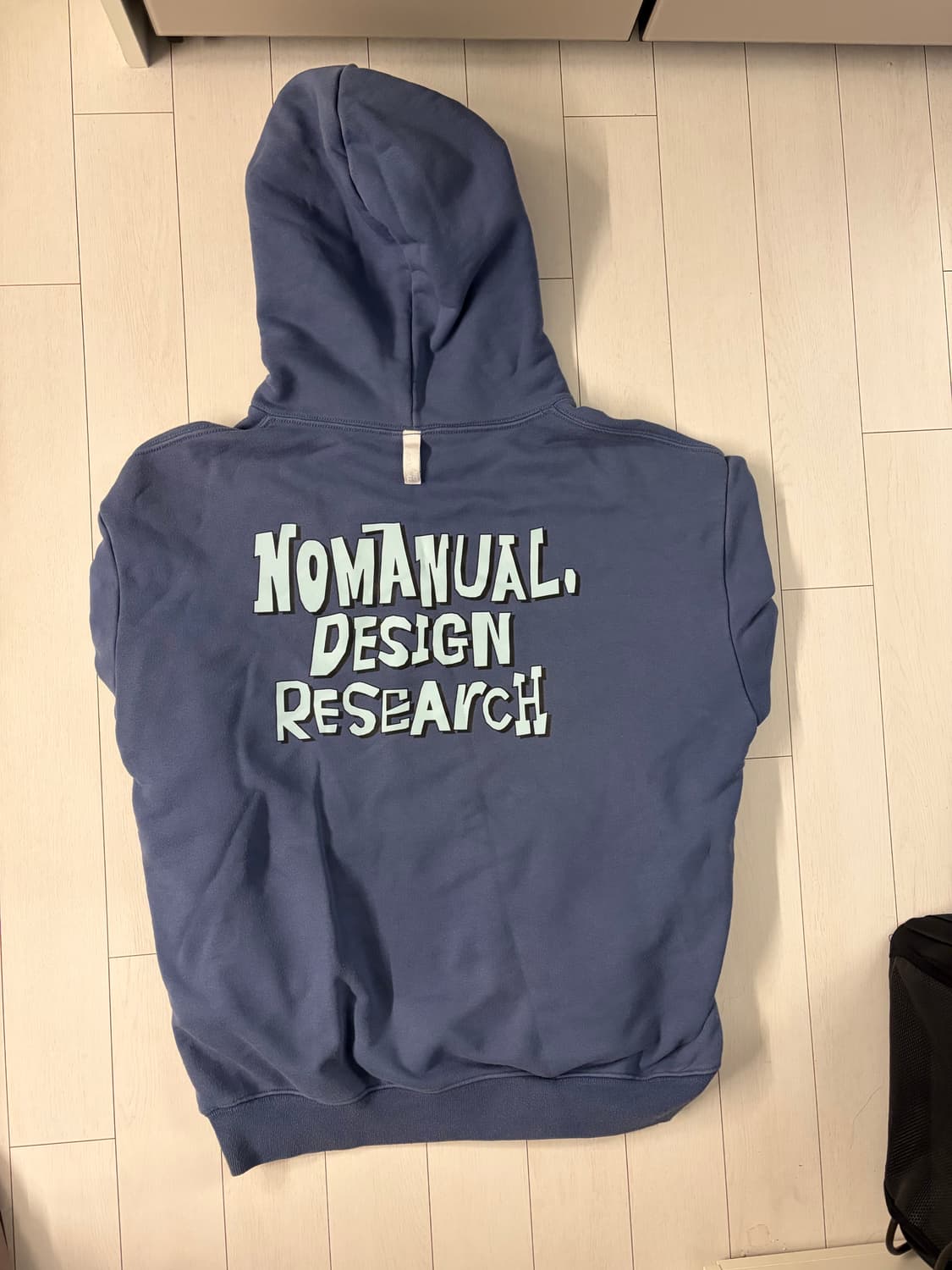 노매뉴얼 로고 후드티 상품이미지3