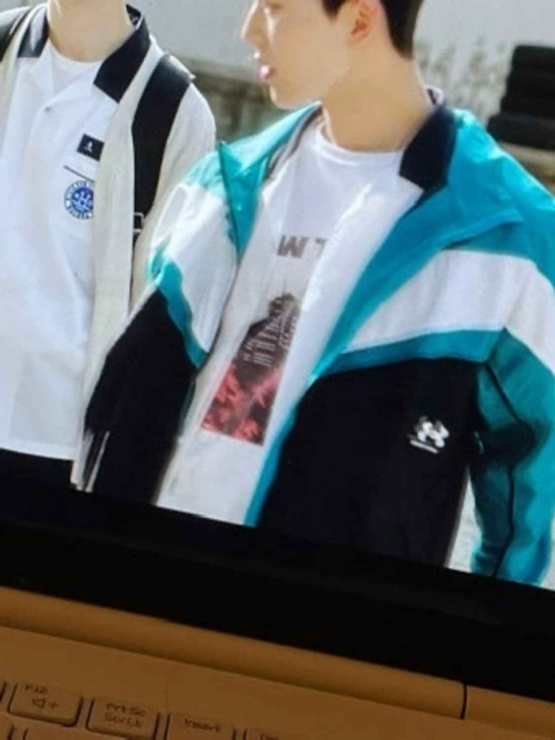 약한영웅 최현욱 안수호 언더아머 바람막이  상품이미지5