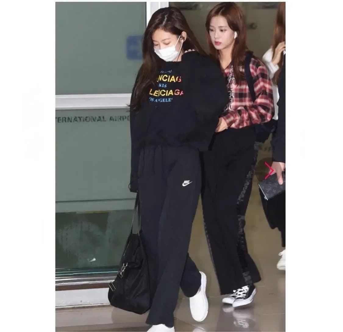 제니 나이키 바지  상품이미지2