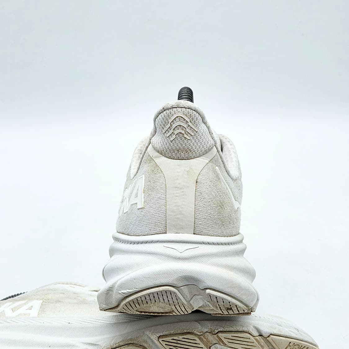  호카 클리프톤 9 화이트 (260 D)  상품이미지2