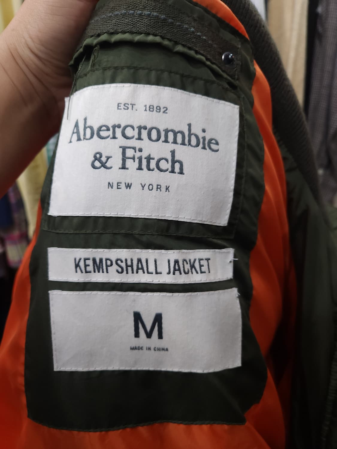 아베크롬비 캠쉘 오리털 패딩점퍼 푸퍼

 상품이미지6