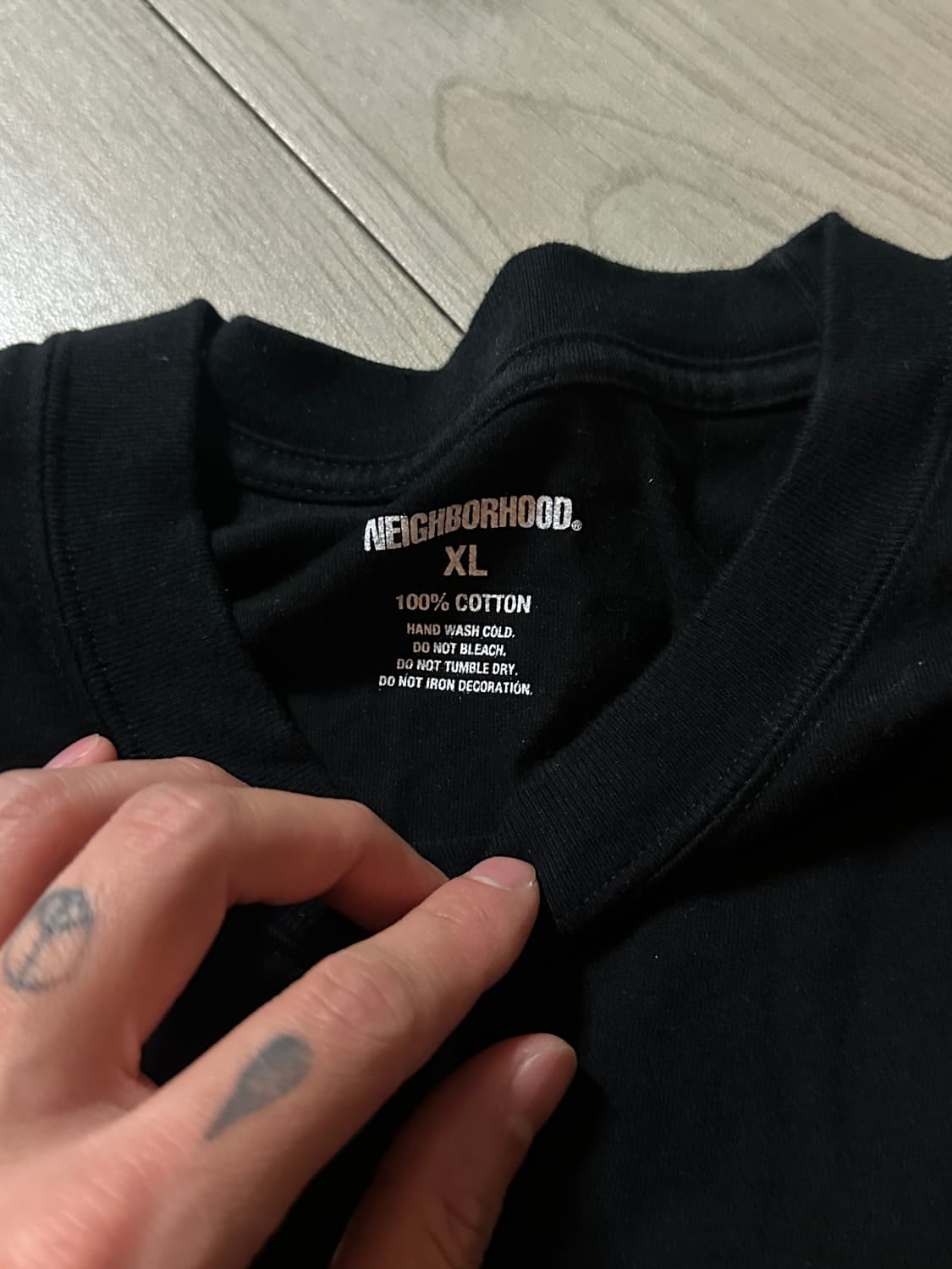 네이버후드 롱슬리브 티셔츠 상품이미지2