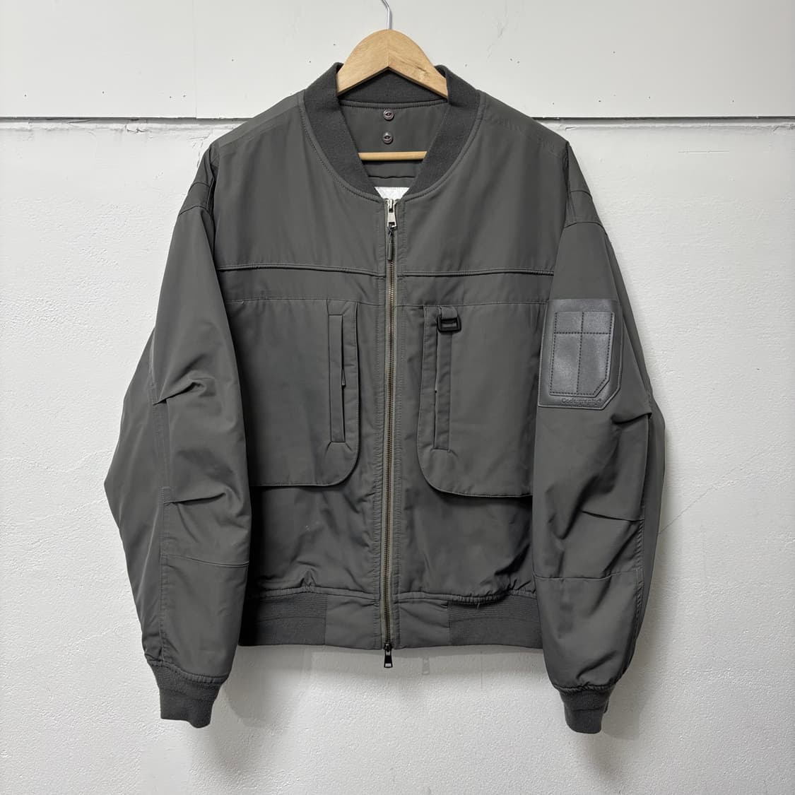 코드그라피 봄버 자켓 상품이미지1