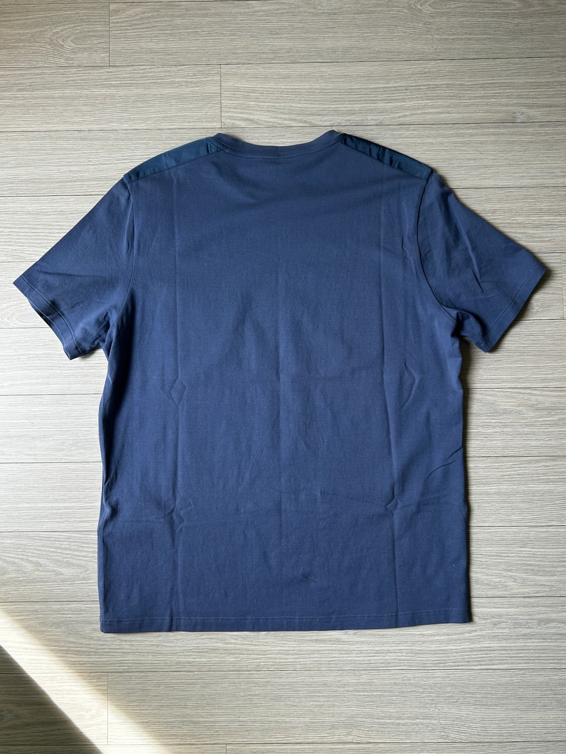 프라다 레드탭 반팔 상품이미지2