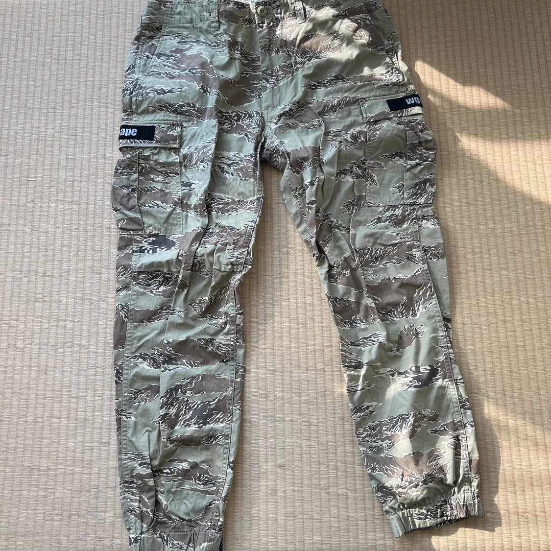 BAPE TIGER CAMO 6POCKET JOGGER PANTS 상품이미지1