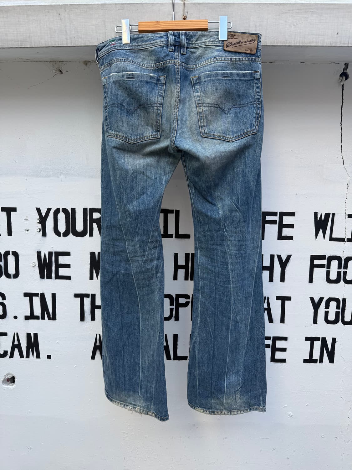 디젤 이태리 빈티지 워시드 부츠컷 데님팬츠  상품이미지4
