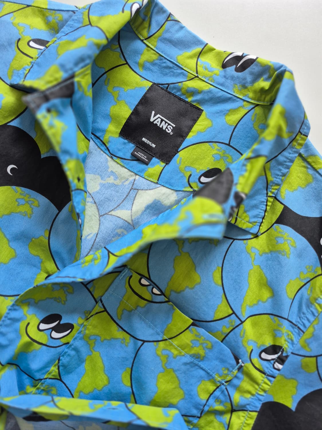 새상품)반스  독특한 캐릭터 반팔셔츠 상품이미지4