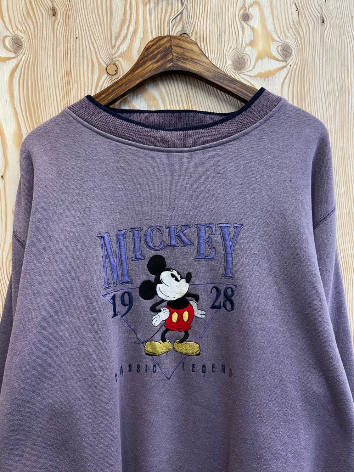 Mickey & Co 자수 그래픽 맨투맨 상품이미지3