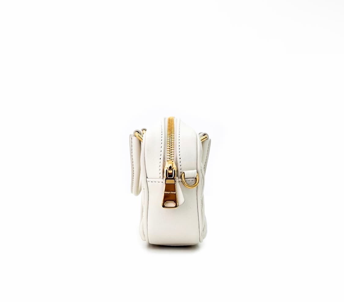 [MINI] 미우미우 여성 나파 마테라쎄 레더 탑핸들 미니 토트백 화이트 상품이미지2