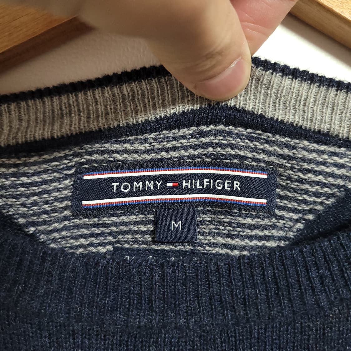 (M) TOMMY HILFIGER 타미힐피거 네이비 니트 긴팔 모 상품이미지2
