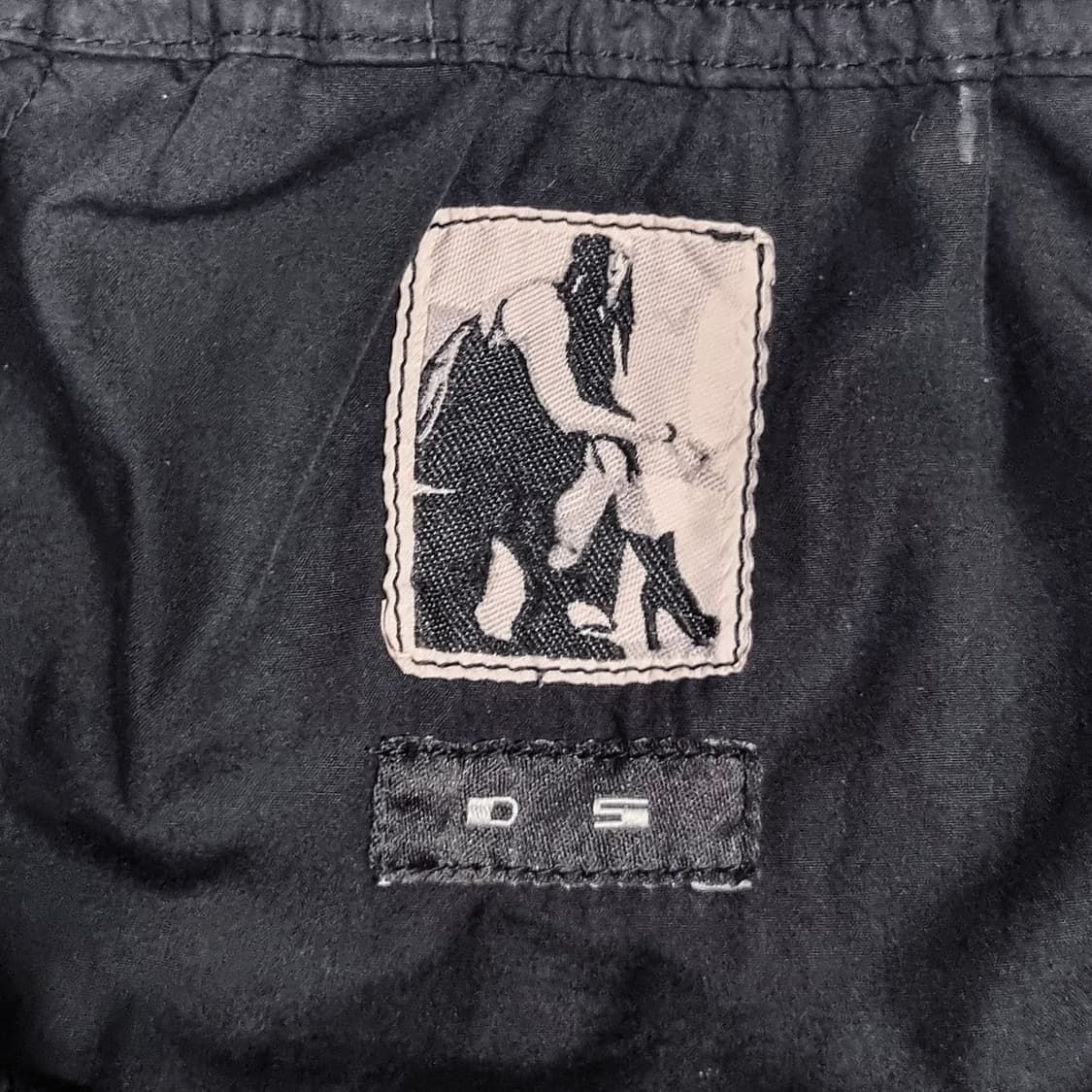 릭오웬스 - 13SS DRKSHDW 크리치 코팅 카고 팬츠 - 블랙 -  상품이미지7