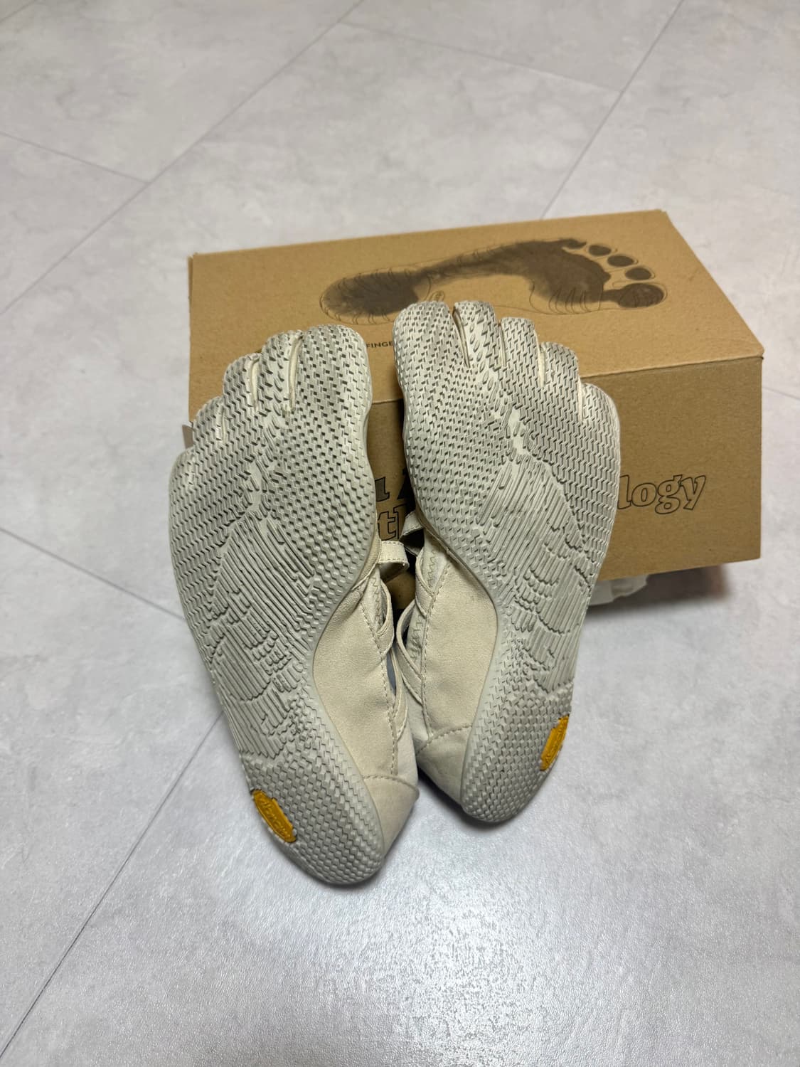 비브람 파이브핑거스 알리자루프 37 상품이미지3