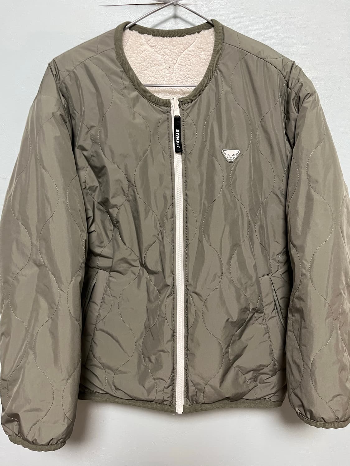 DYNAFIT 다이나핏 리버시블 퀼팅 자켓 카키 상품이미지1